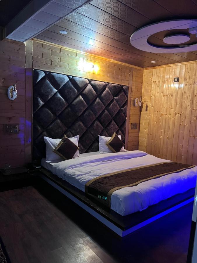 Lands End Resort Anantnag Exteriör bild