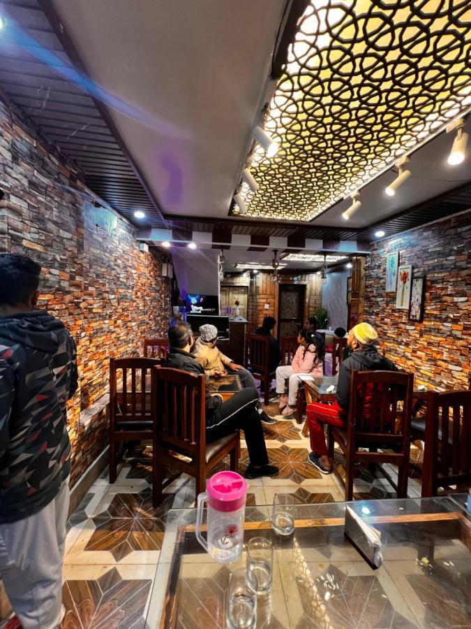 Lands End Resort Anantnag Exteriör bild